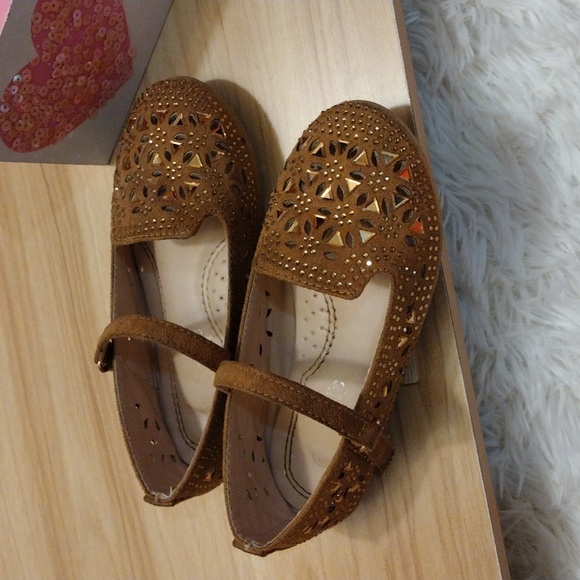 Ballet Brown Embellished Flats with strap closure Girl Size 8 - Picture 4 of 6